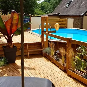 Le Vieux Moulin - Detached With Garden Views And Pool Сasa de vacaciones
